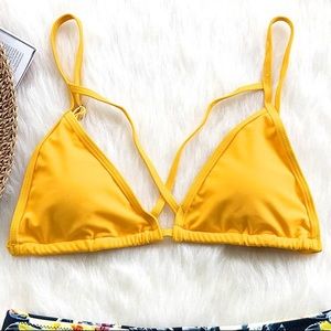 NWOT Cupshe yellow bikini top
